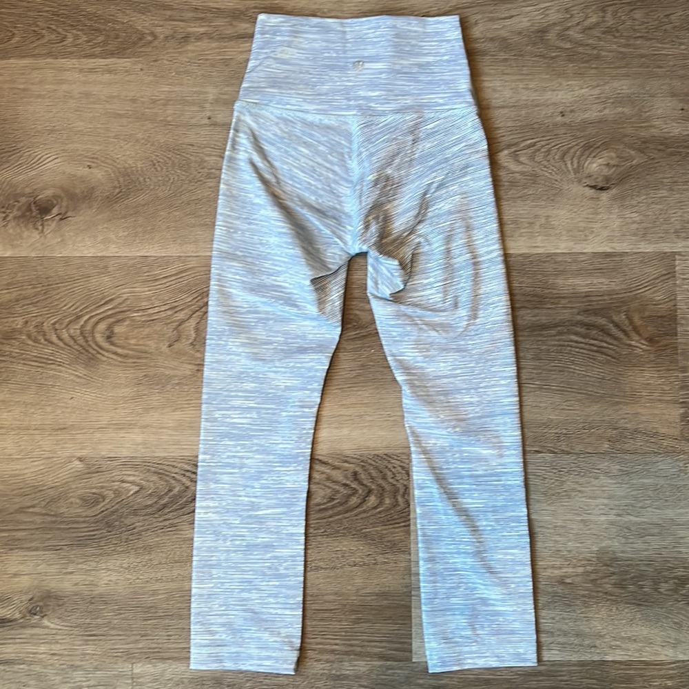 Lululemon Wunder Under Crop 21” - Picture 5 of 17
